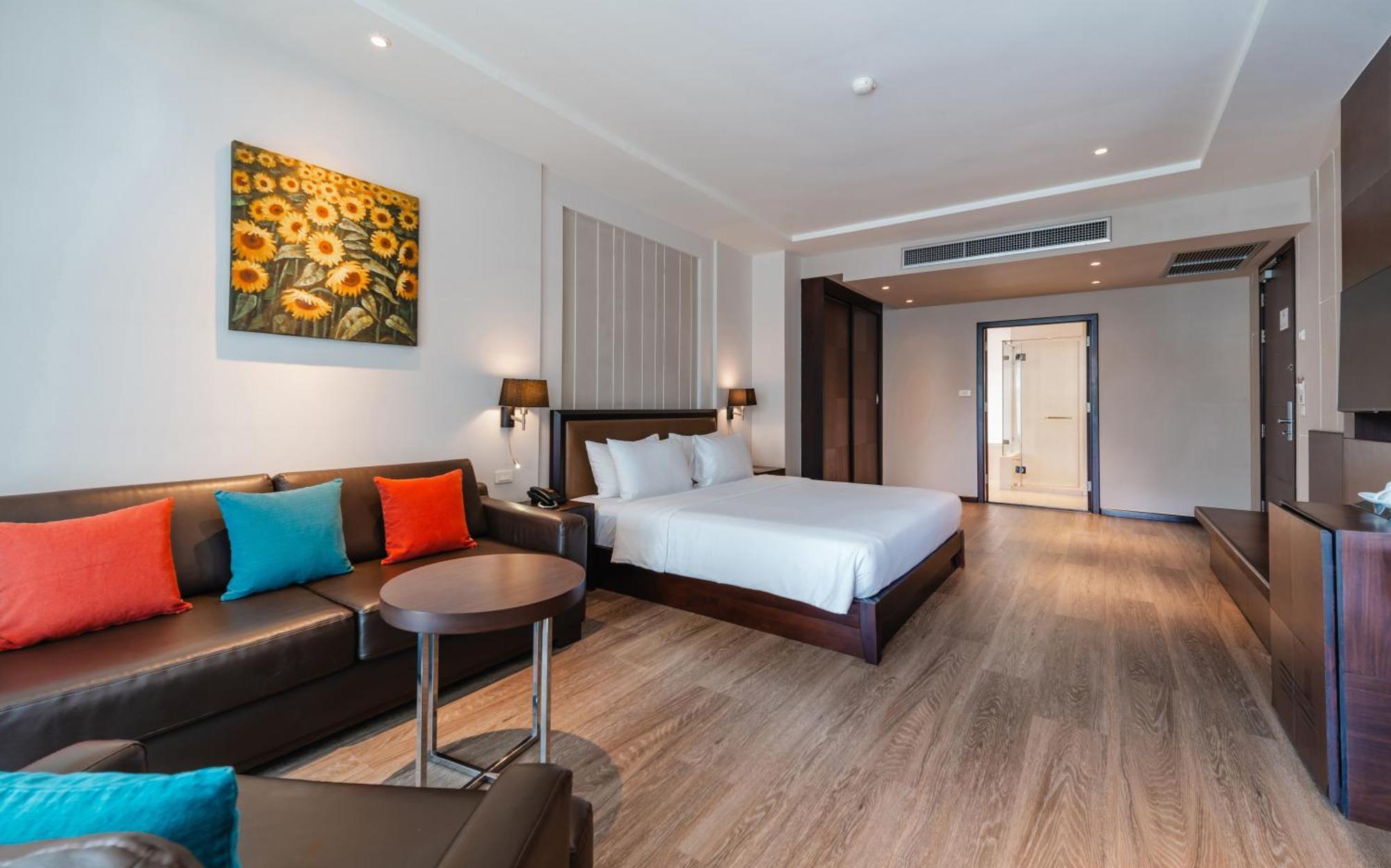 The Dawin Hotel Bangkok Exterior photo