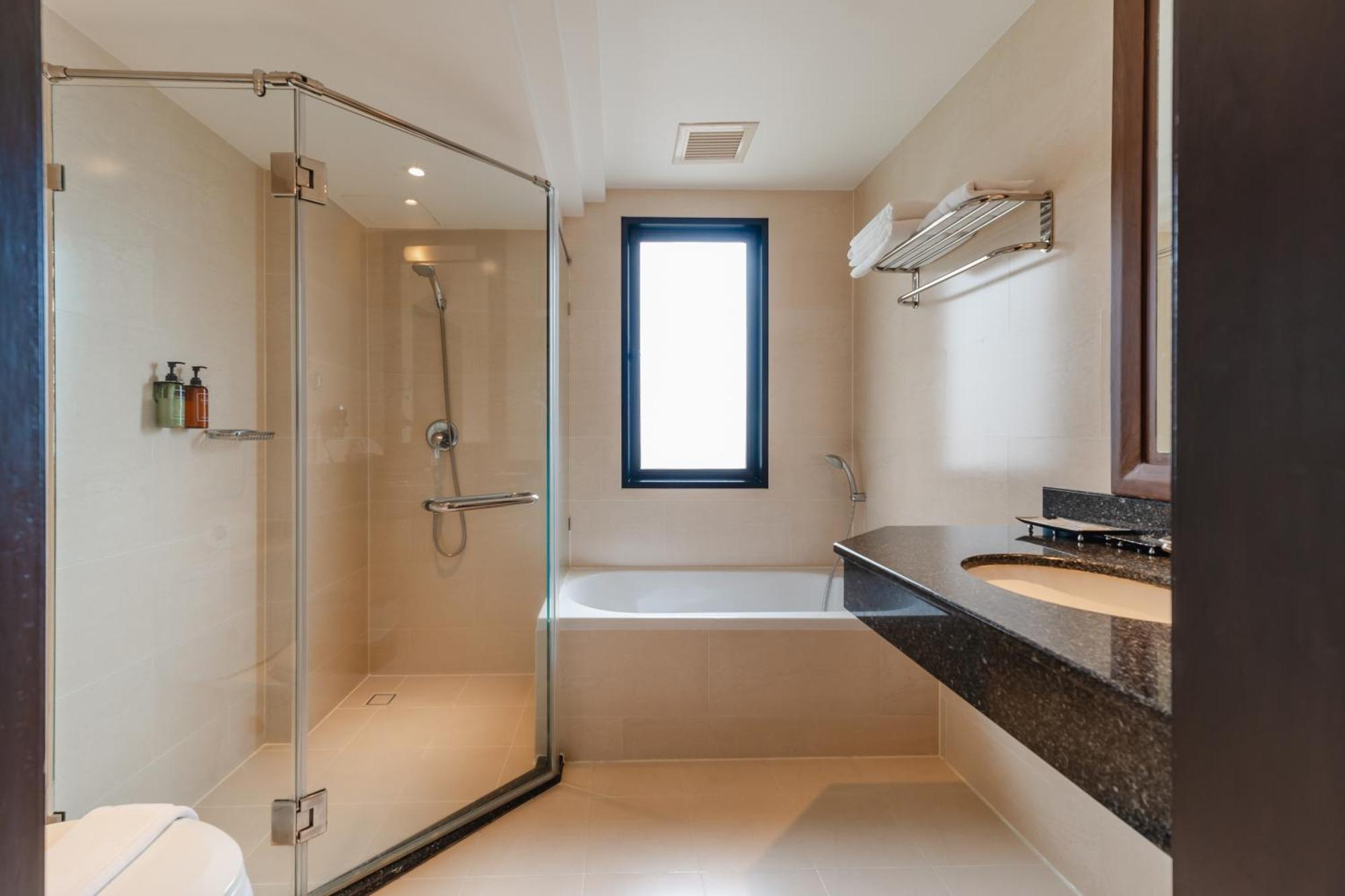 The Dawin Hotel Bangkok Exterior photo