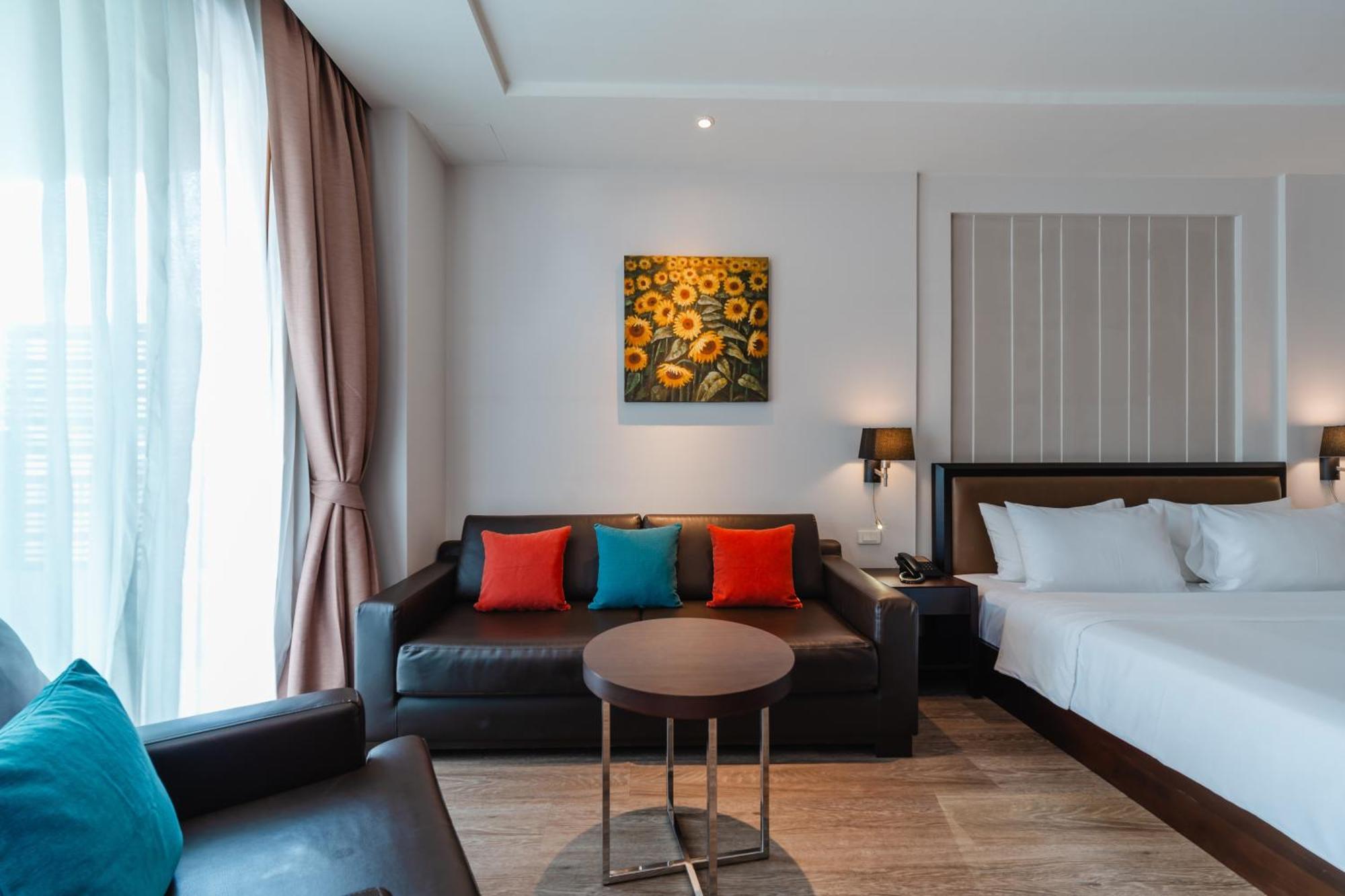 The Dawin Hotel Bangkok Exterior photo