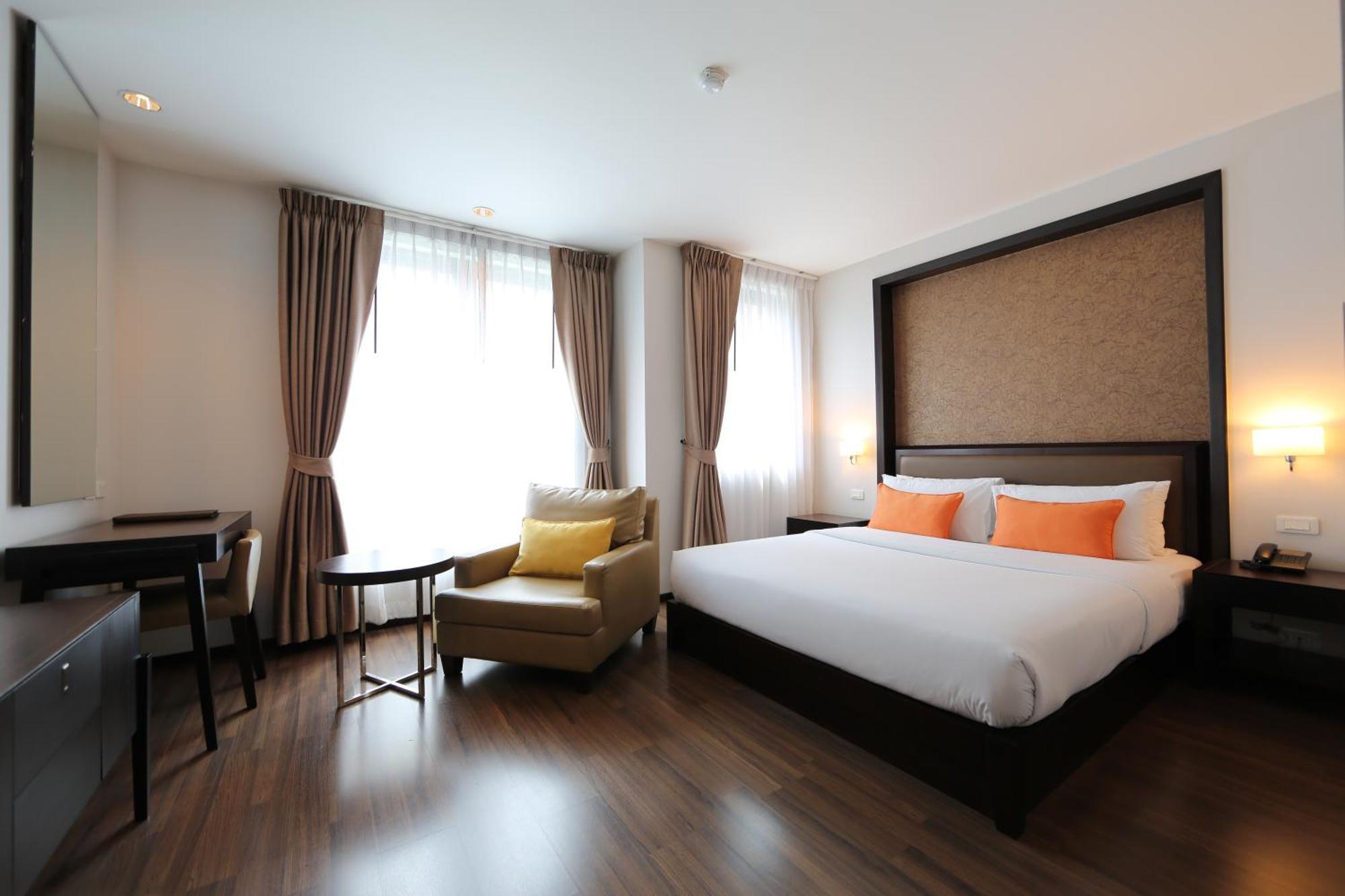The Dawin Hotel Bangkok Exterior photo